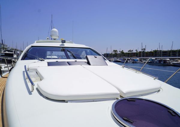 Azimut 62S image