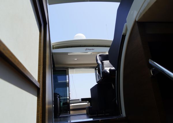 Azimut 62S image