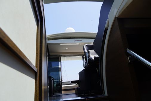 Azimut 62S image