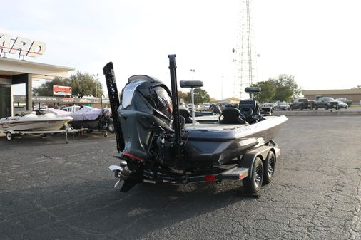 Skeeter ZXR 20 image