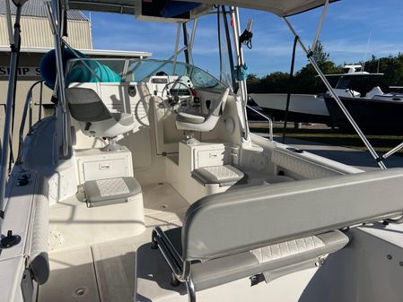 Robalo 2440-WALKAROUND image