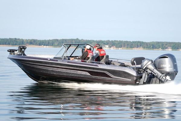 Skeeter WX 2200 - main image