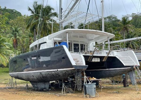 Lagoon 52 image