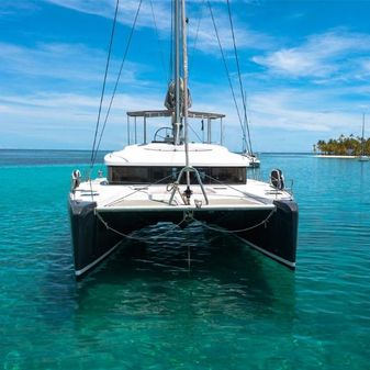 Lagoon 52 image