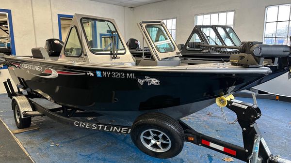 Crestliner 1850 Commander