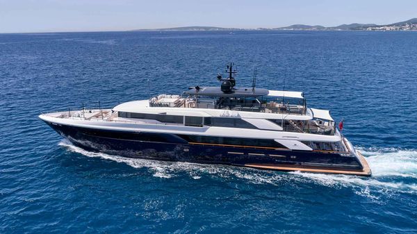 Ferretti Yachts Navetta