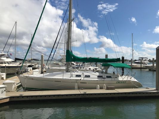 Beneteau First 42S7 - main image