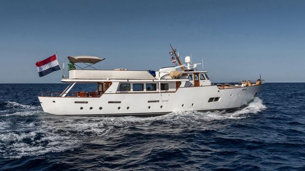 Feadship Classic Canoe Stern