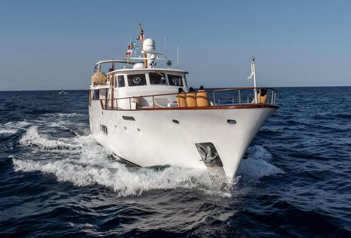 Feadship Classic Canoe Stern image