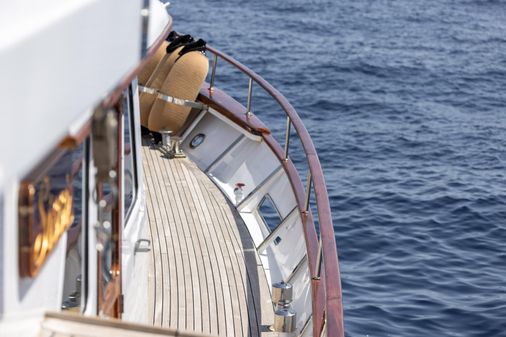 Feadship Classic Canoe Stern image