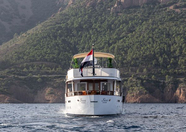 Feadship Classic Canoe Stern image