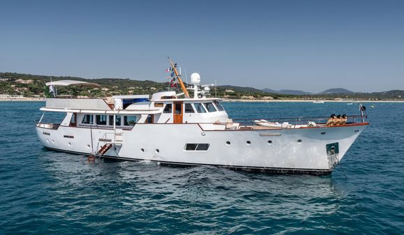 Feadship Classic Canoe Stern image