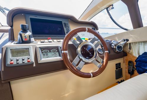 Azimut 38 Fly image