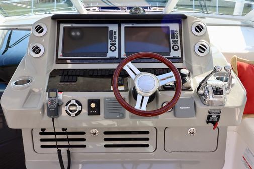 Sea Ray 540 Sundancer image