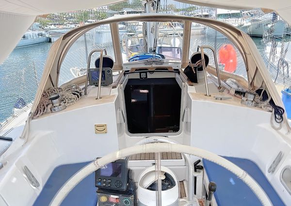 Beneteau Oceanis 390 image