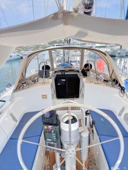 Beneteau Oceanis 390 image