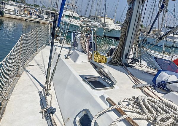 Beneteau Oceanis 390 image