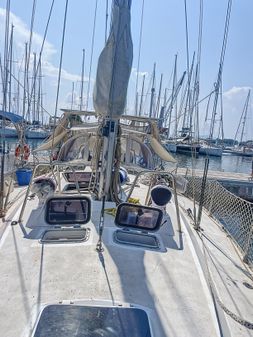 Beneteau Oceanis 390 image