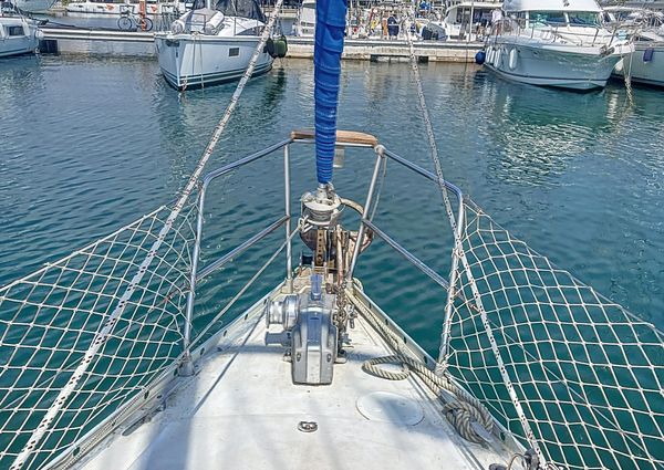 Beneteau Oceanis 390 image