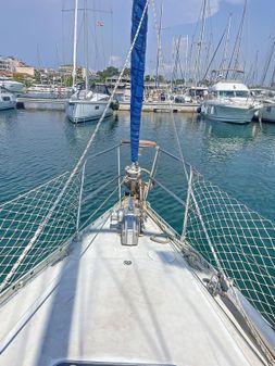 Beneteau Oceanis 390 image