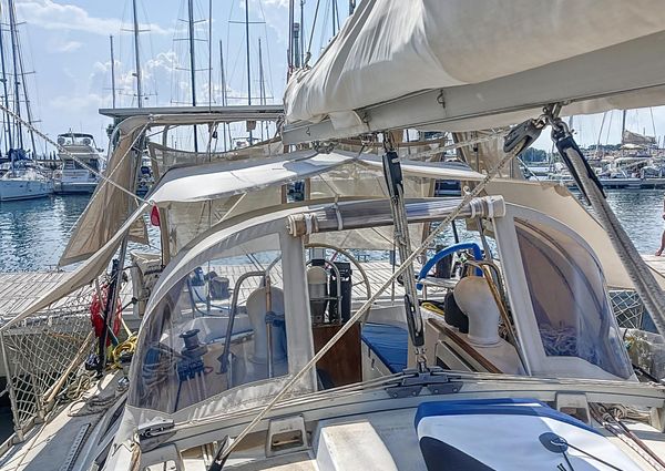 Beneteau Oceanis 390 image