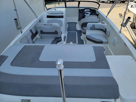 Bayliner VR6-BOWRIDER-OB image