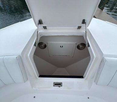 Intrepid 400 Center Console image