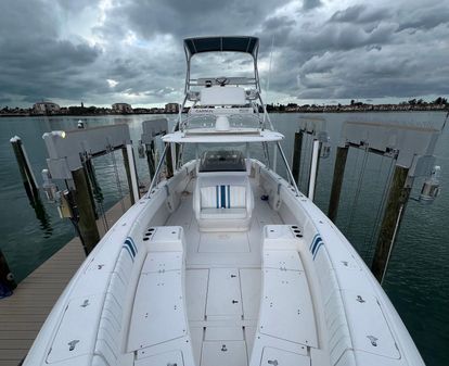 Intrepid 400 Center Console image