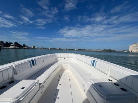 Intrepid 400 Center Console image