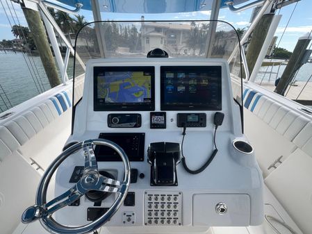 Intrepid 400 Center Console image