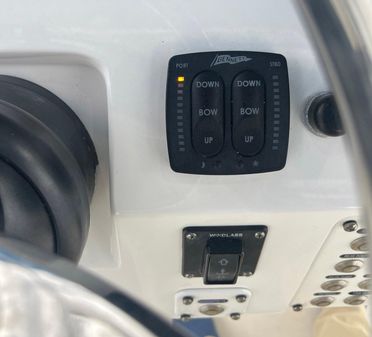 Intrepid 400 Center Console image