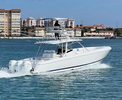 Intrepid 400 Center Console image