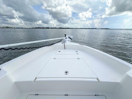 Pathfinder 2700 Center Console image