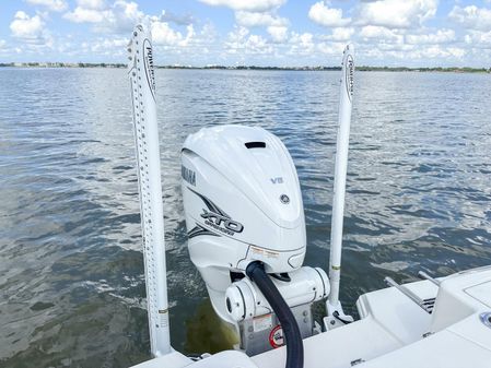 Pathfinder 2700 Center Console image