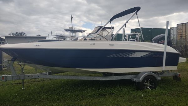 Bayliner E18