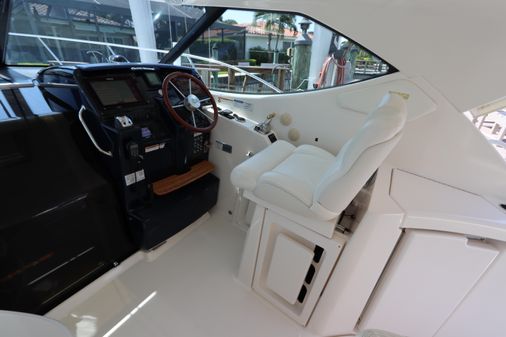 Tiara Yachts 3500 Sovran image