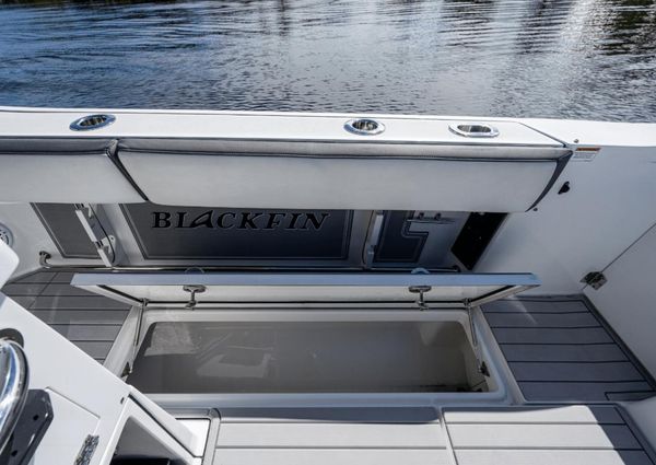 Blackfin 332 CC image