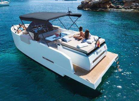 De Antonio Yachts D28 Open image