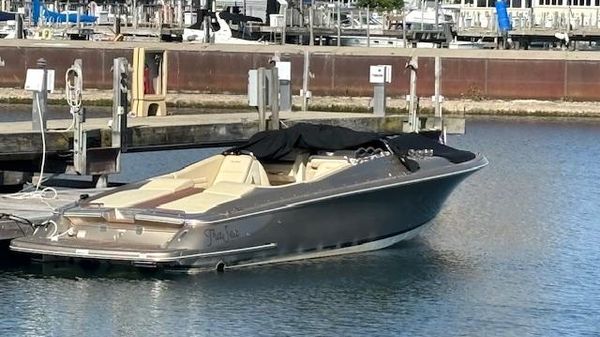 Chris-Craft Launch 32 