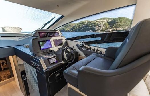 Pershing 70 image