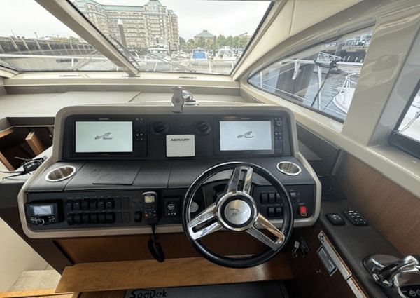 Sea Ray Sundancer 400 image