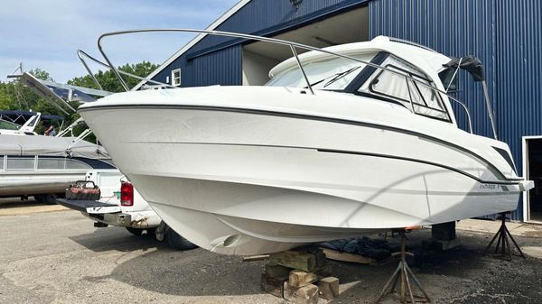 Beneteau Antrares 7 OB V2