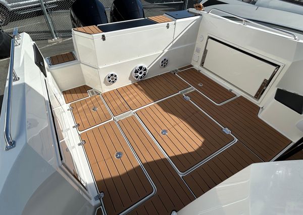 Parker-poland 800-PILOTHOUSE image