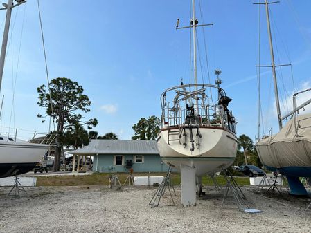 Mariner 36 Sloop image