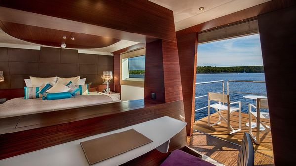 Motor Yacht Custom image