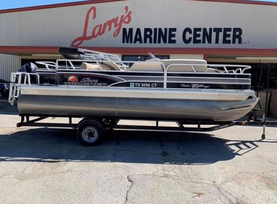Sun Tracker Fishin' Barge 20 DLX - main image