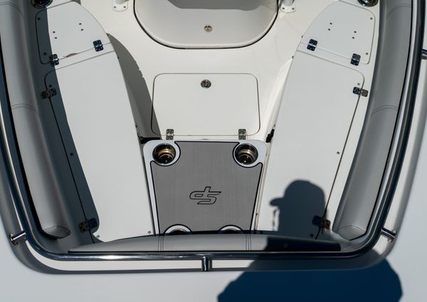 Sea Pro 219 Center Console image