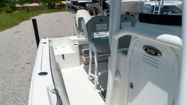 Sea Pro 219 Center Console image