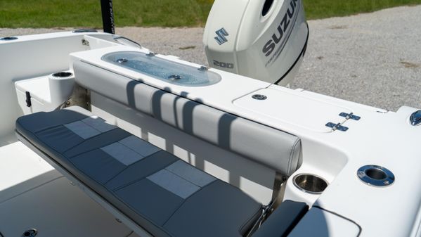 Sea Pro 219 Center Console image