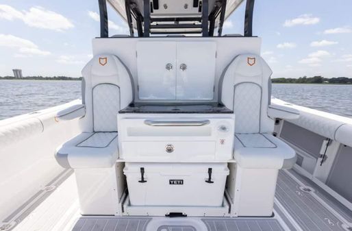 Sea Fox 368 Commander Center Console image